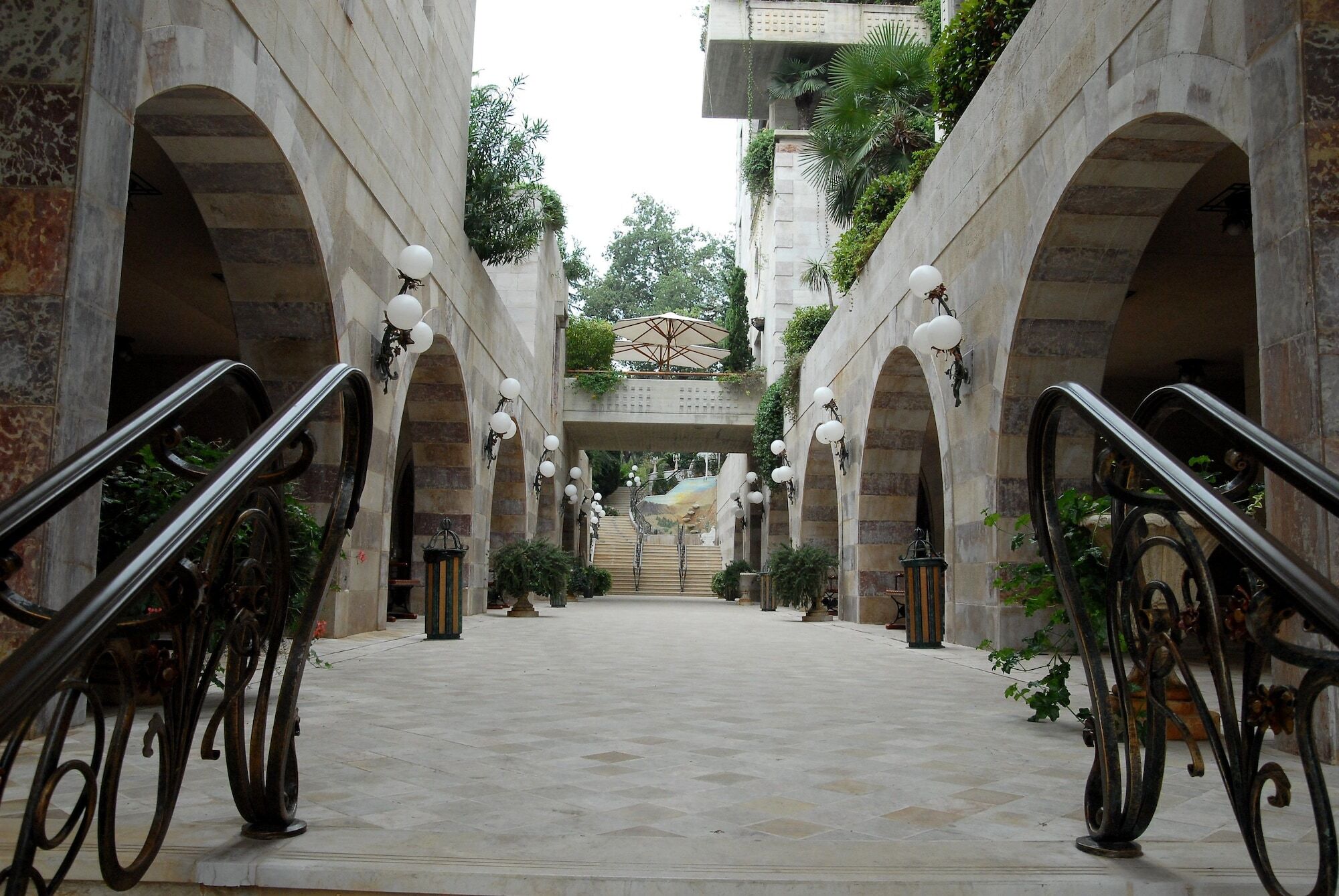 Grand Hills Hotel & Spa Brummana Exterior photo